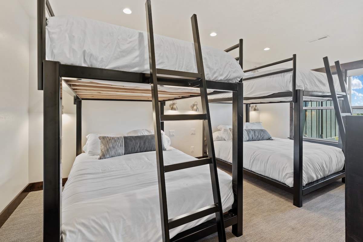 Საძინებელი 6 - 2 ორადგილიანი საწოლი