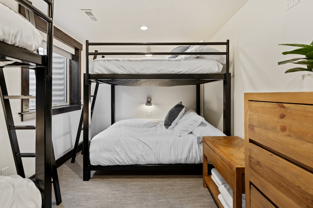 Საძინებელი 5 ‑ 2 სრული ბუნკერი