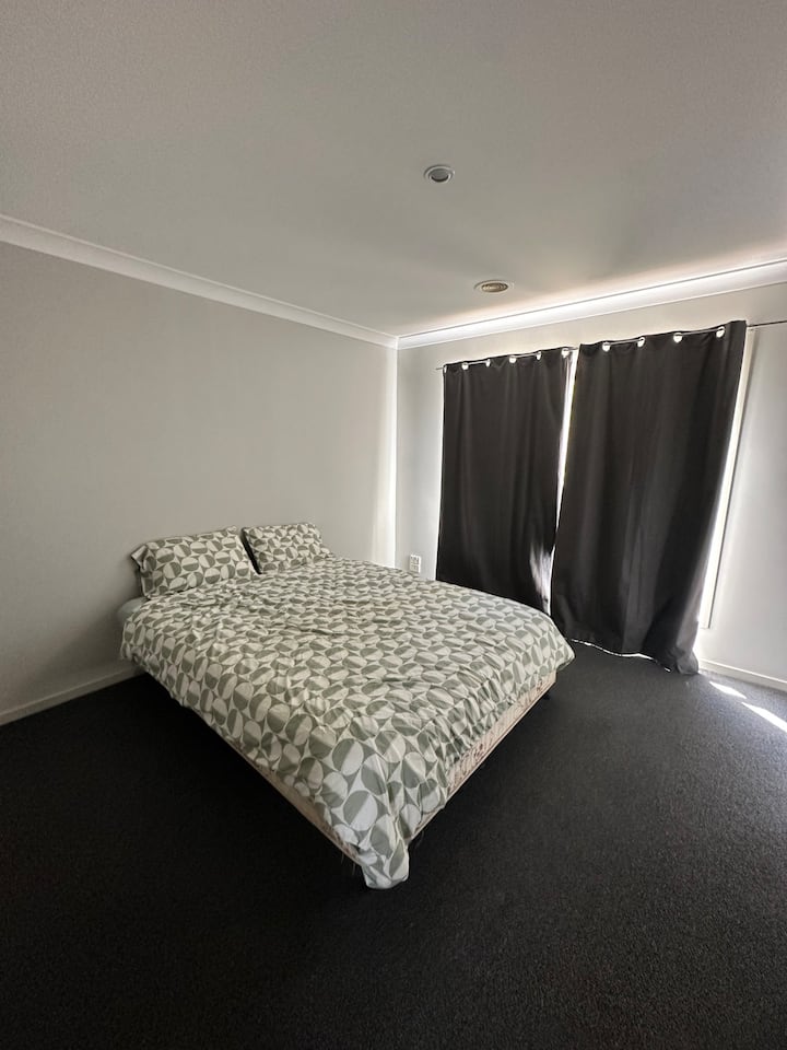 საძინებელი 2