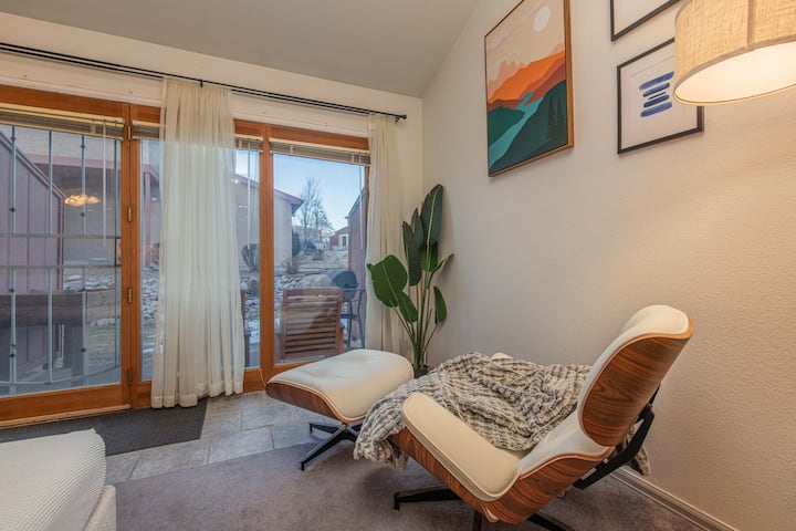 2bdrm /Near /Gardn Gds/uccs/usafa - Colorado Springs, CO