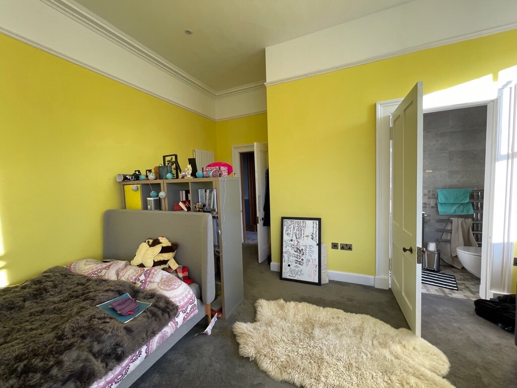 საძინებელი 4