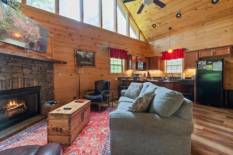 Successful Airbnb property: Along The Right Path Cabin in Gatlinburg