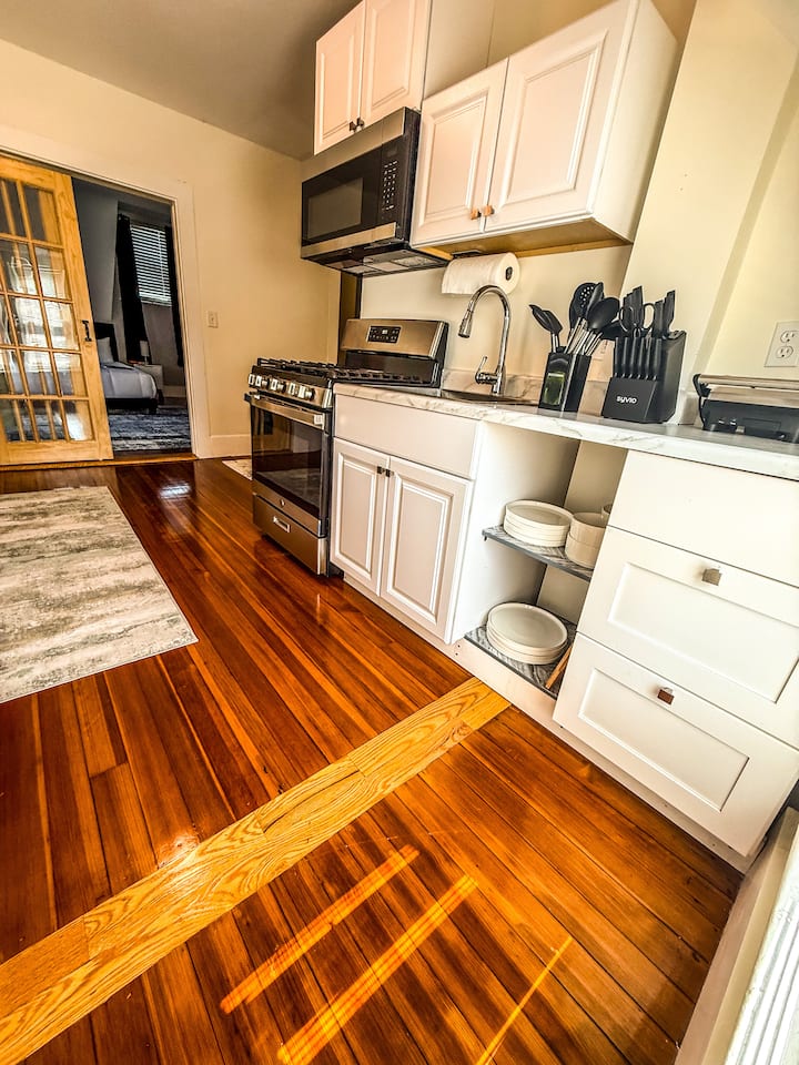 Stylish Stay By Beach And Shops - Salem, MA