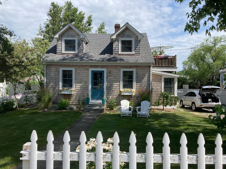 Cozy Cottage - Narragansett, RI