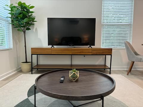 Successful Airbnb property: Modern Private Guesthouse in Walkable Kirkwood in Kirkwood