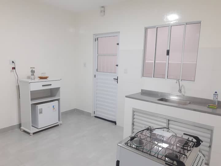 Kitnet No Jd Limoeiro - São José dos Campos