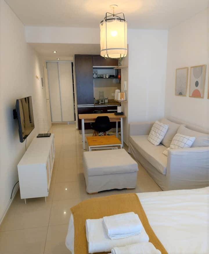 Kitnet com varanda em Caballito