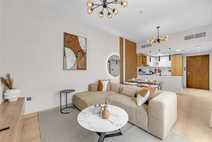 Chic 1br Jvc Apartment | Pool & Gym | Balcony - Dubai
