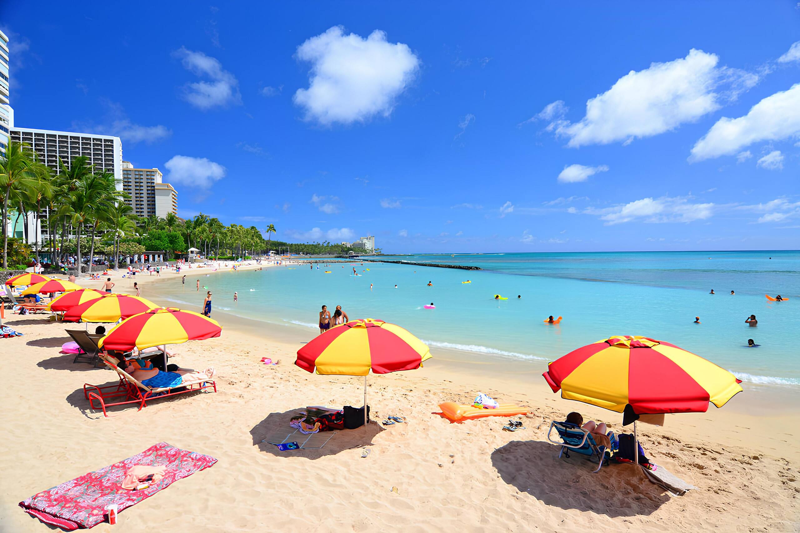 Condo in Honolulu · ★4.67 · 1 bedroom · 2 beds · 1 private bath - Image 33