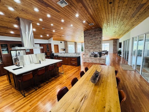 5.5 Acre Private Ranch