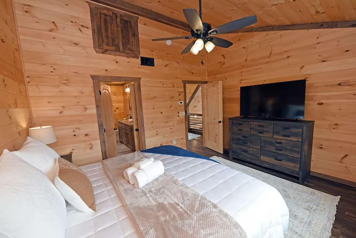Suite de dormitorio king en la planta superior