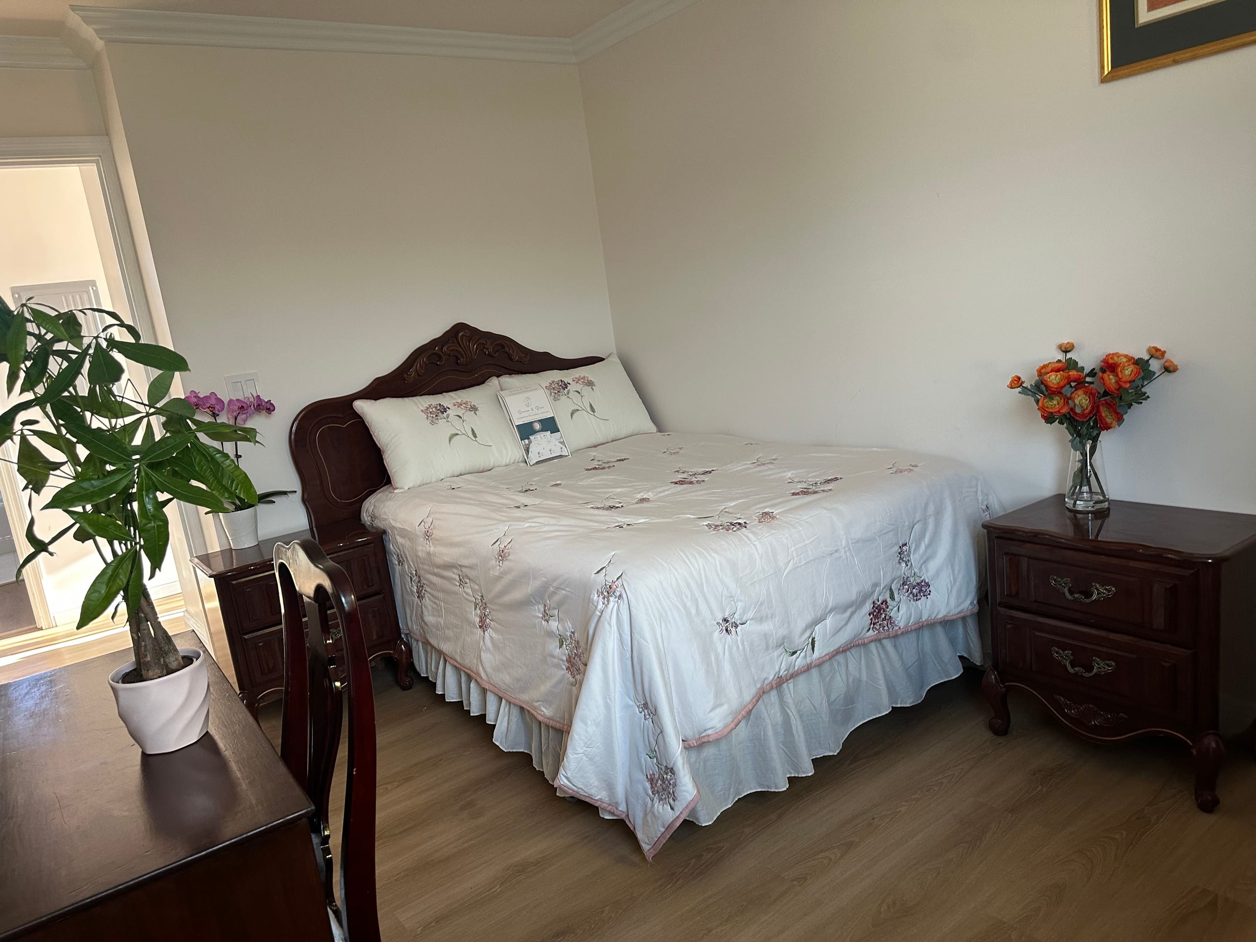 Home in San Francisco · ★4.81 · 4 bedrooms · 6 beds · 2 baths - Image 35