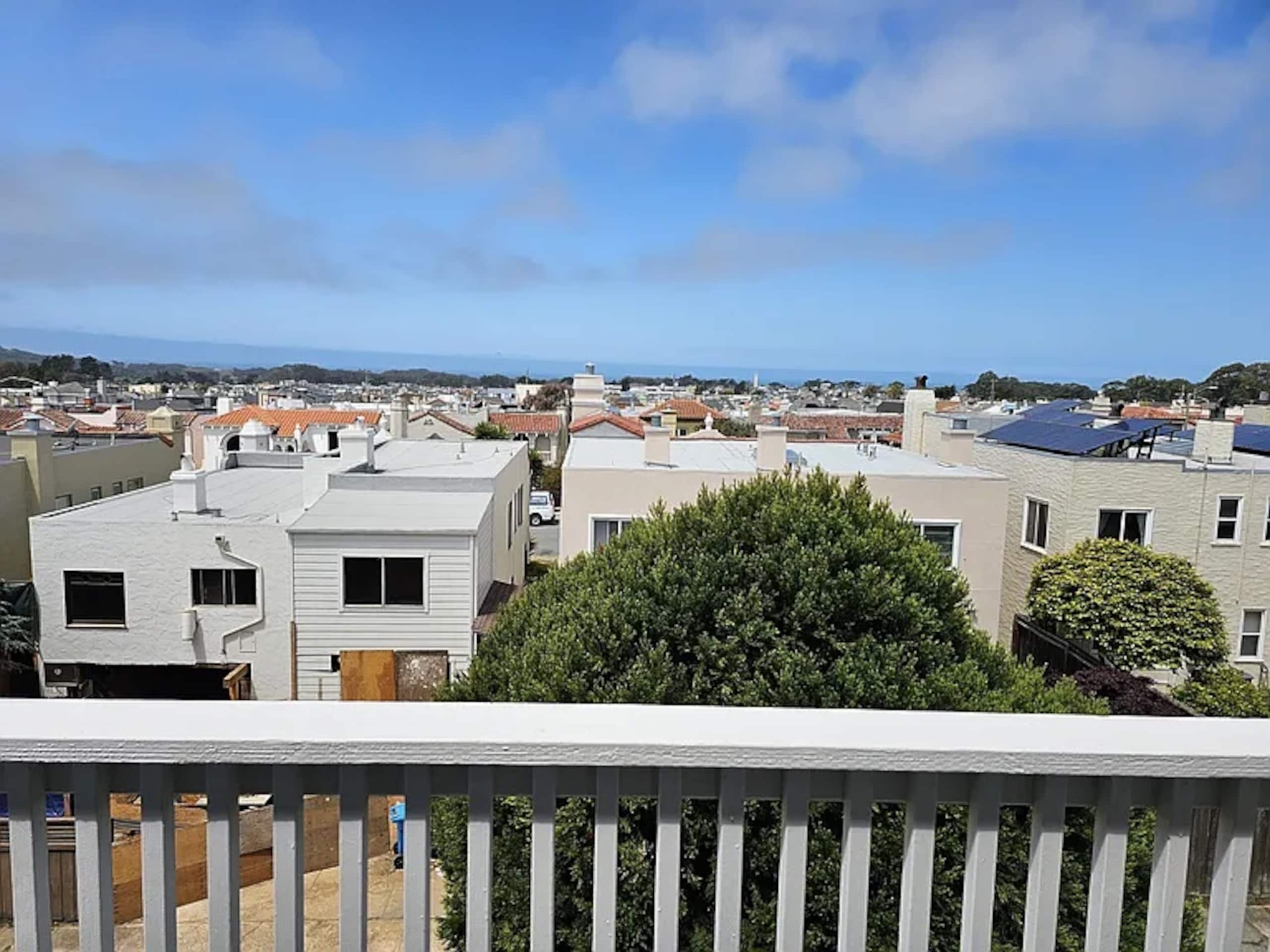 Home in San Francisco · ★4.81 · 4 bedrooms · 6 beds · 2 baths - Image 95