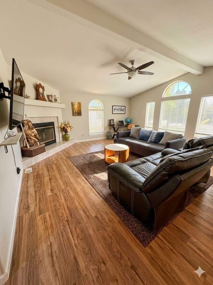 Spacious 3br – Firepit, Jacuzzi Tub, Near Dt & Pdx - バンクーバー, WA