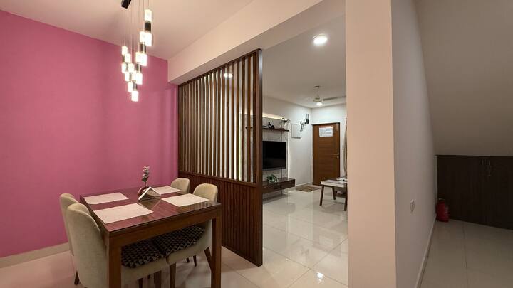 Dining area image 3