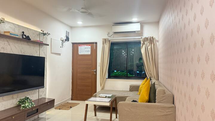 Living room image 3