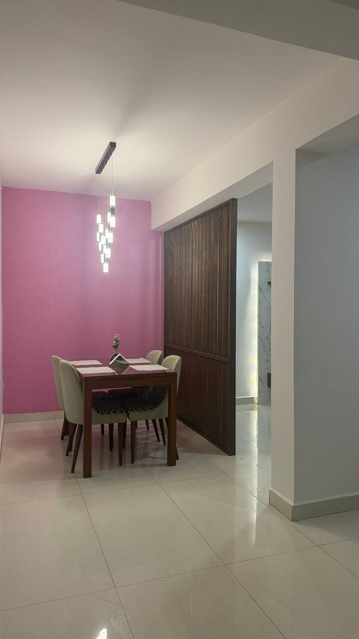 Dining area image 2