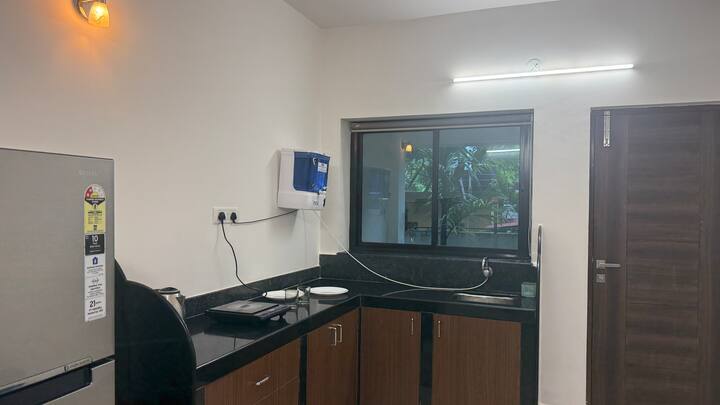 Full kitchen image 4