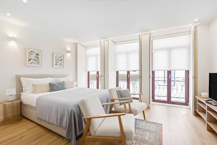Studio Glow | 111 Collection - Porto, Portugal