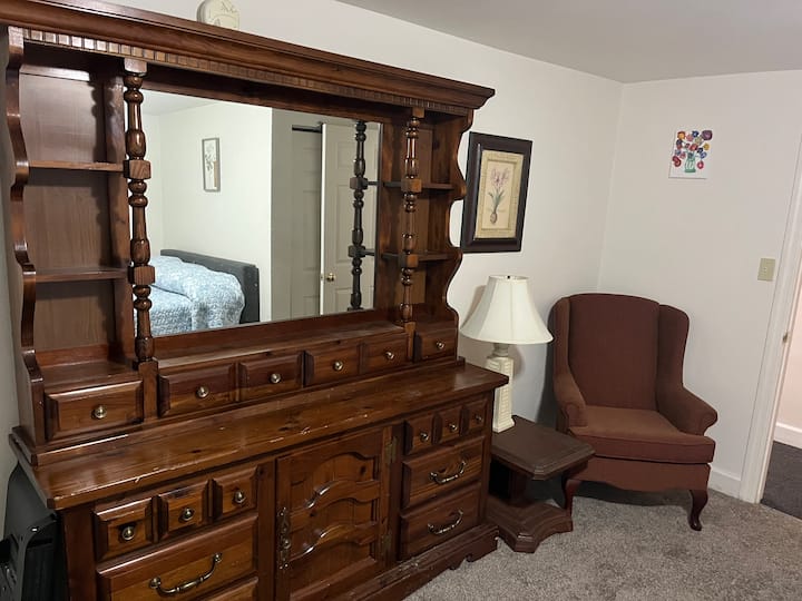 Hideaway In The Heart Of Town. - Arona, PA