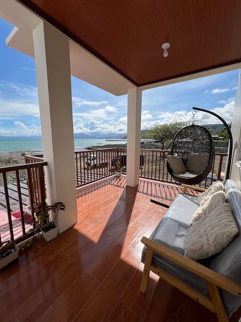 Cloud 9 Beach House Dingalan
