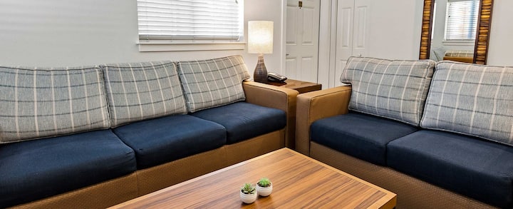 Spacious Estes Park Sleeps 6-8 - Estes Park, CO