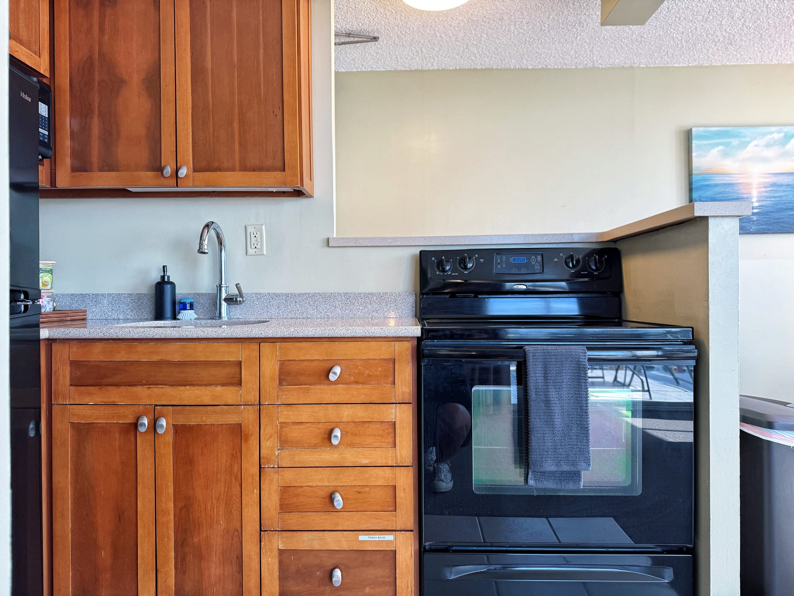 31FL-High Floor Oceanview-Waikiki-1BR-Near Beach! - Image 18