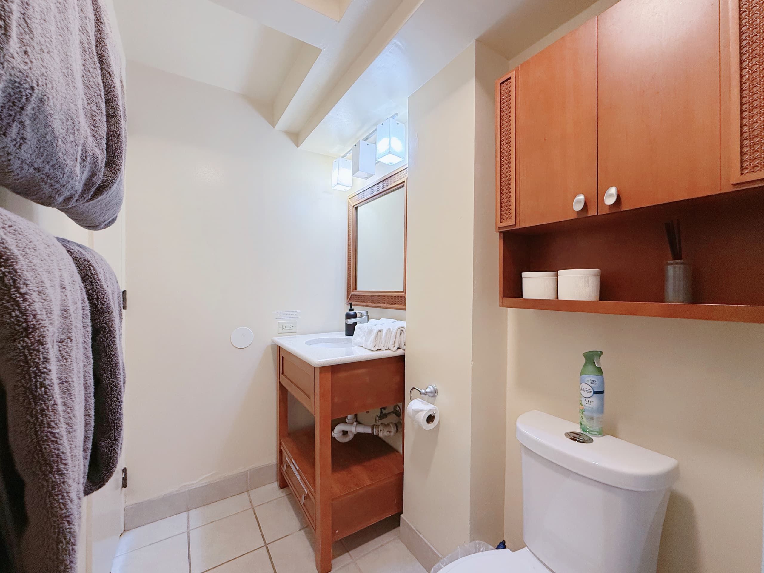 31FL-High Floor Oceanview-Waikiki-1BR-Near Beach! - Image 29