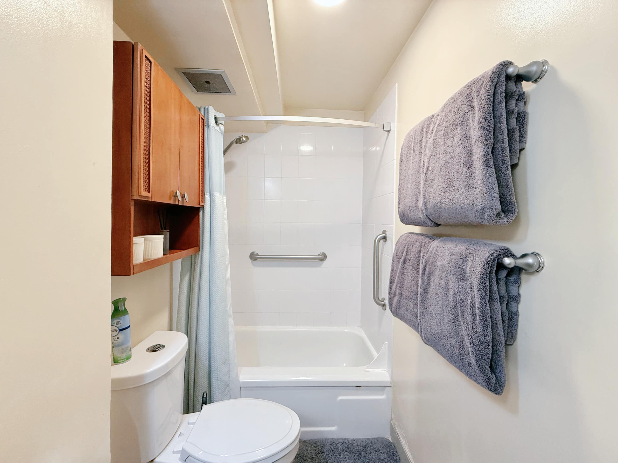 31FL-High Floor Oceanview-Waikiki-1BR-Near Beach! - Image 30