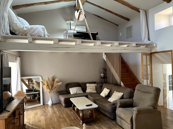 Appartement De Charme Au Cœur Du Village Médiéval - Alès