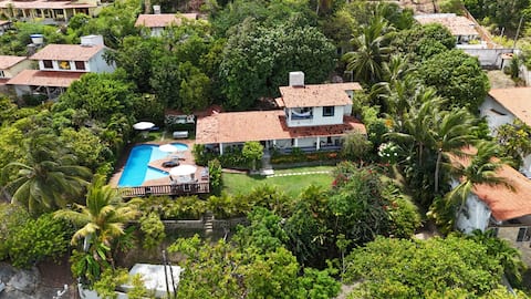 Beautiful beach house with pool in Catuama PE