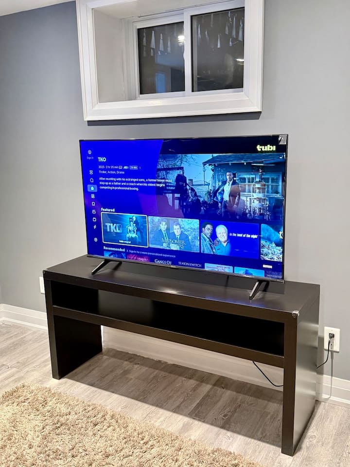 Basement Apartment In Oshawa - Oshawa