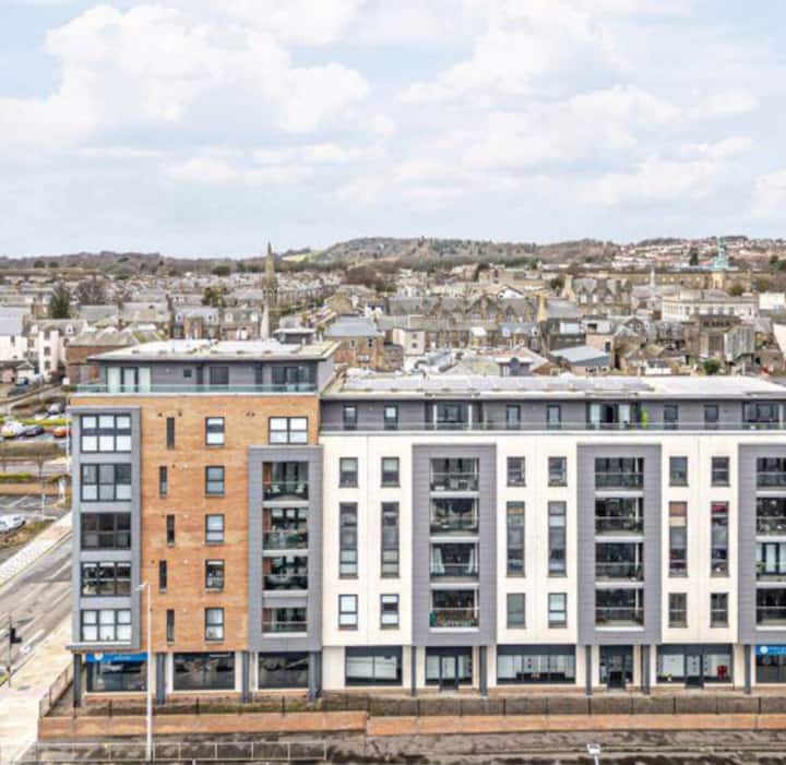 Beachfront Sea View Corner Window Apartment Floor3 - Kirkcaldy