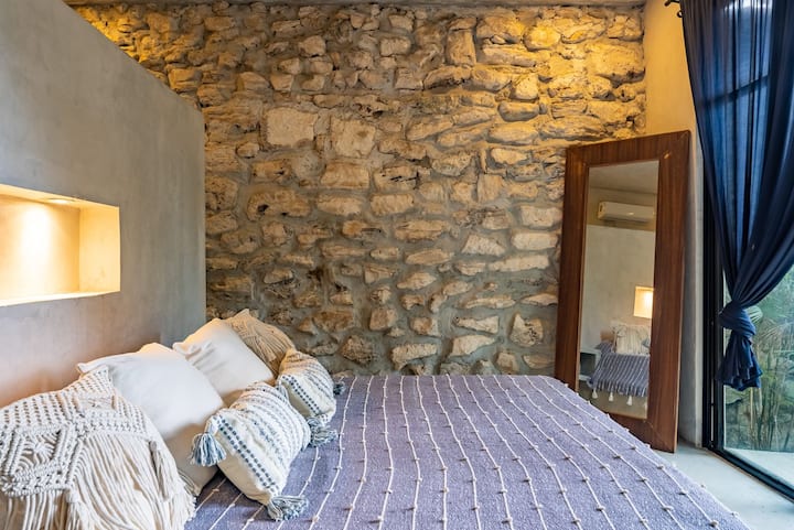 Guest Bedroom with King-Size Bed and Direct Access to Pool & Terrace