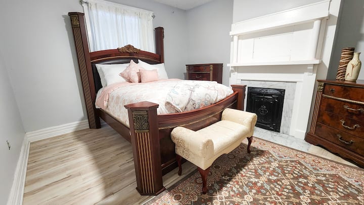 Rosewood Retreat: povijesna soba u Shelby Parku, DT, fotografija br. 1