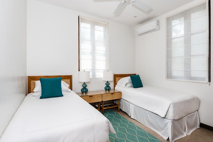 Секундарна спална соба (конфигурација на близнаци)