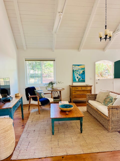 Popular Airbnb listing: Montecito Garden Cottage in Montecito