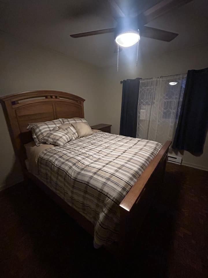 Спална соба 1, брачен кревет