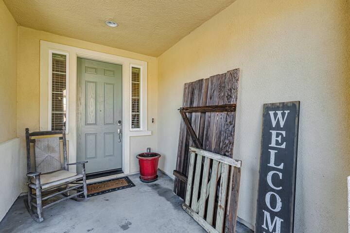 Gilroy Oasis gallery image 5