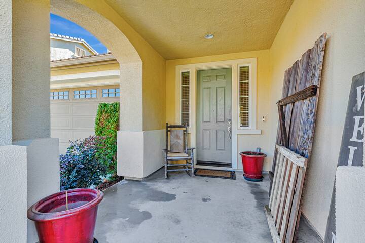 Gilroy Oasis gallery image 4