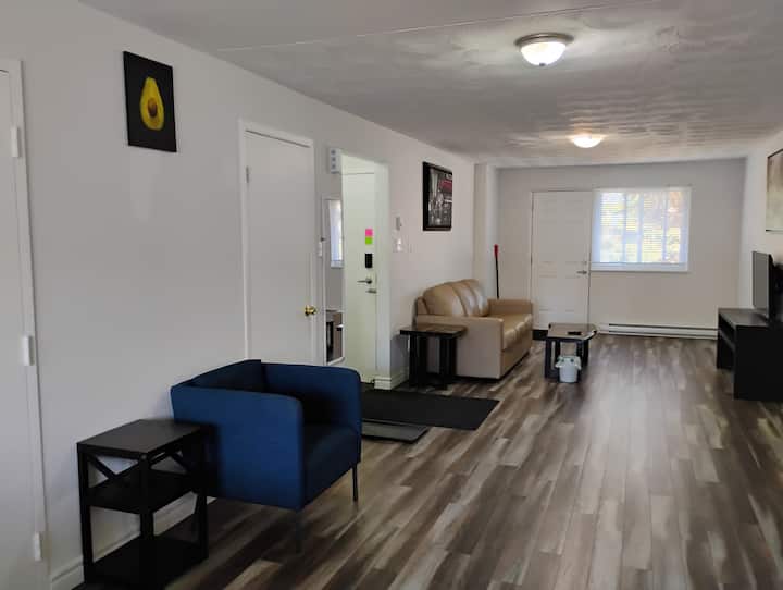 Your Own Apartment (1 Or 2 Bedroom) - Hawkesbury