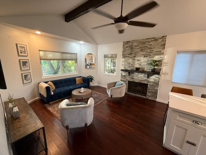 Lake Manor Oasis - Simi Valley, CA
