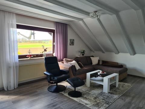 Top Airbnb: Apartment / Workspace/ Mechanic's apartment in Hesse