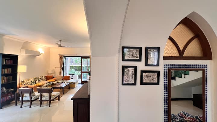 Living room image 8