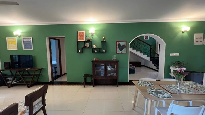 Living room image 4
