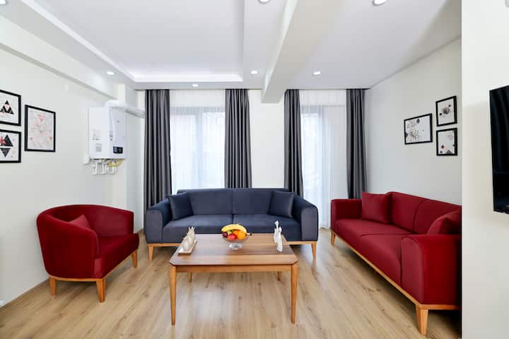 2 Bdr, 3 Ac Apt With Elevator At Taksim&istiklal - Beyoğlu