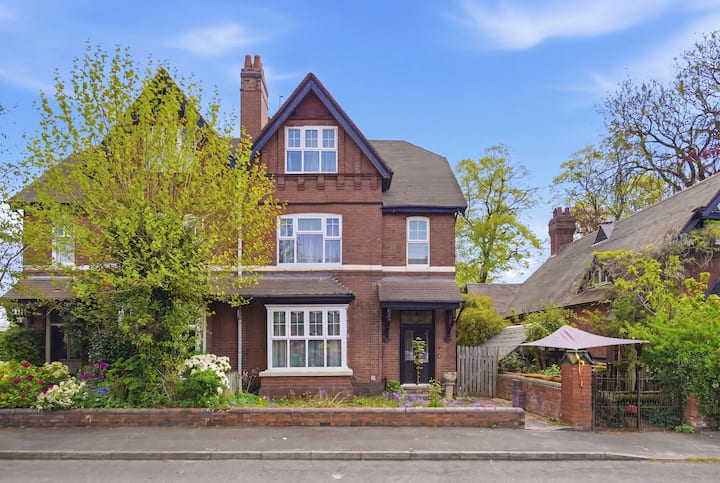 V&v Victorian House 7 Bedrooms - Wolverhampton