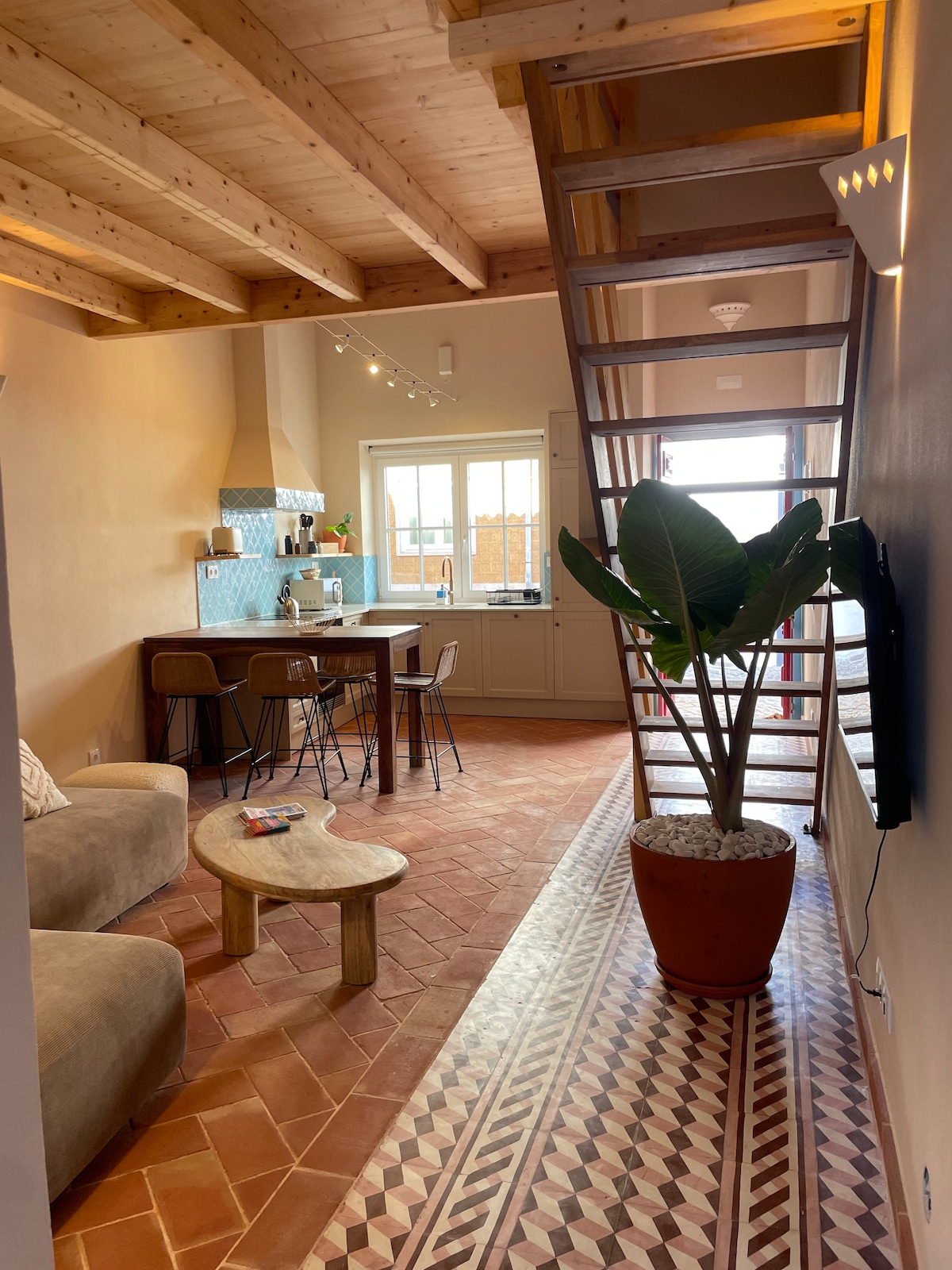 Successful Airbnb property: Traditional Charm&Modern Comfort in São Gonçalo De Lagos