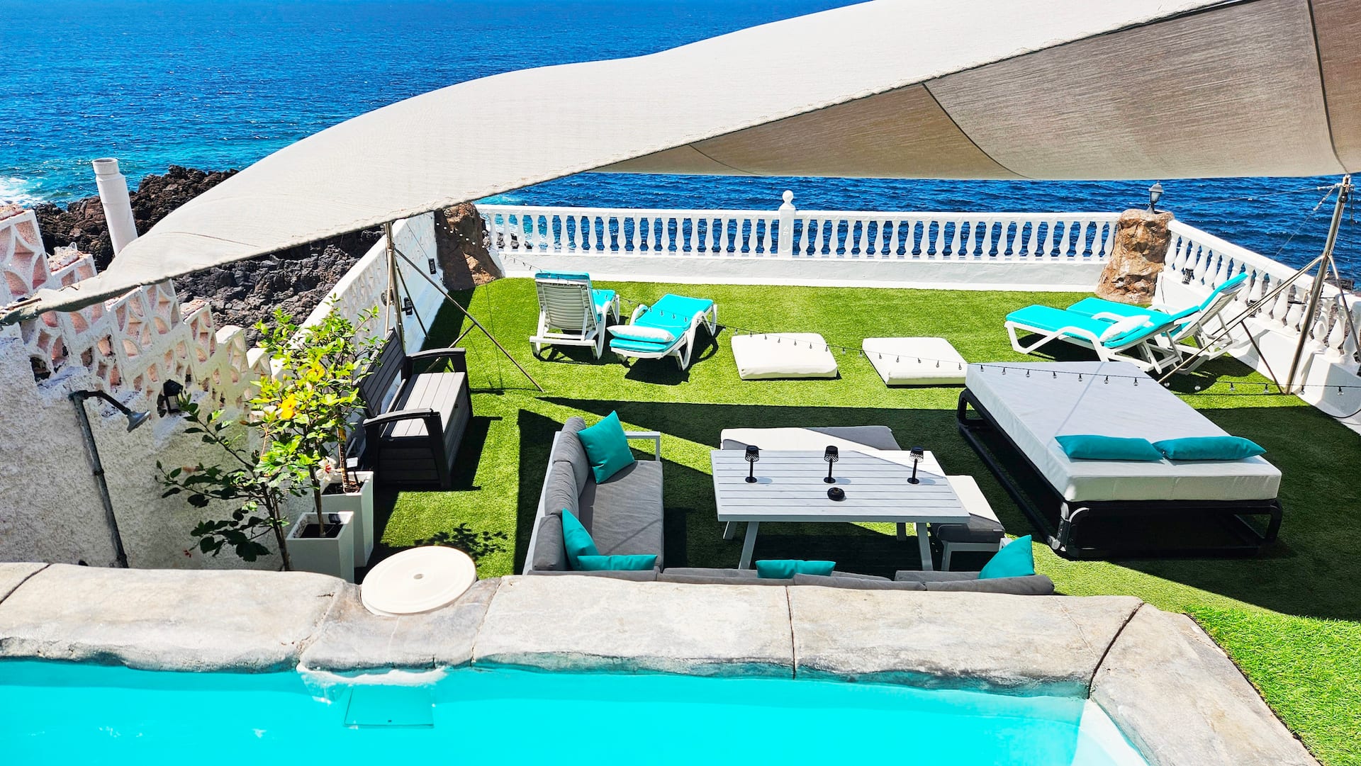 La Casa del Mar - Beachfront getaway