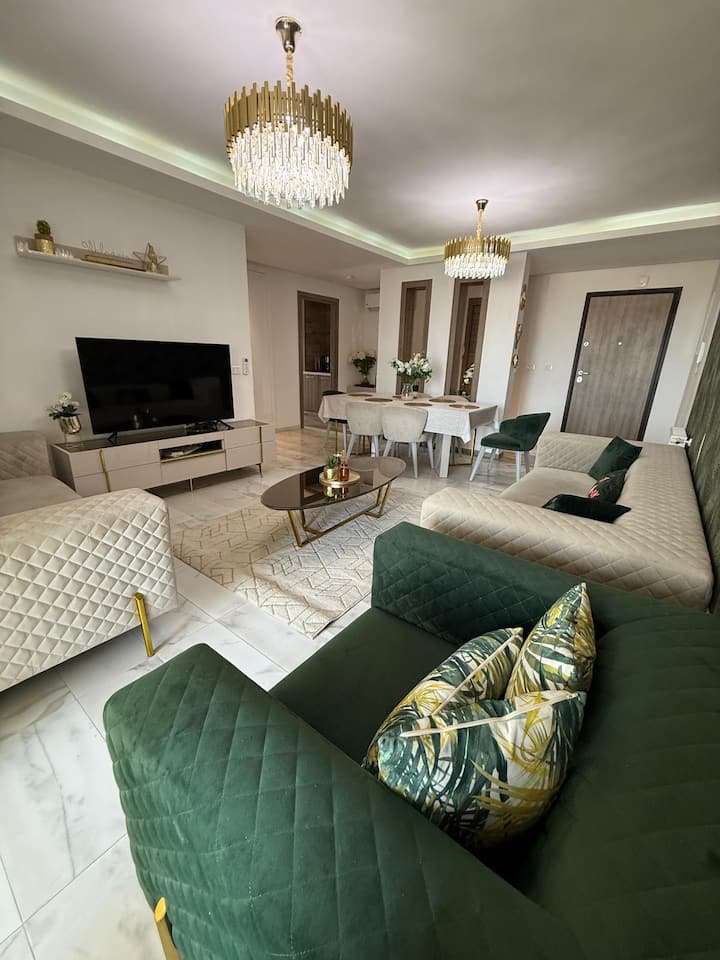 Appartement Luxueux Avec Parking Privé & Belle Vue - تونس العاصمة